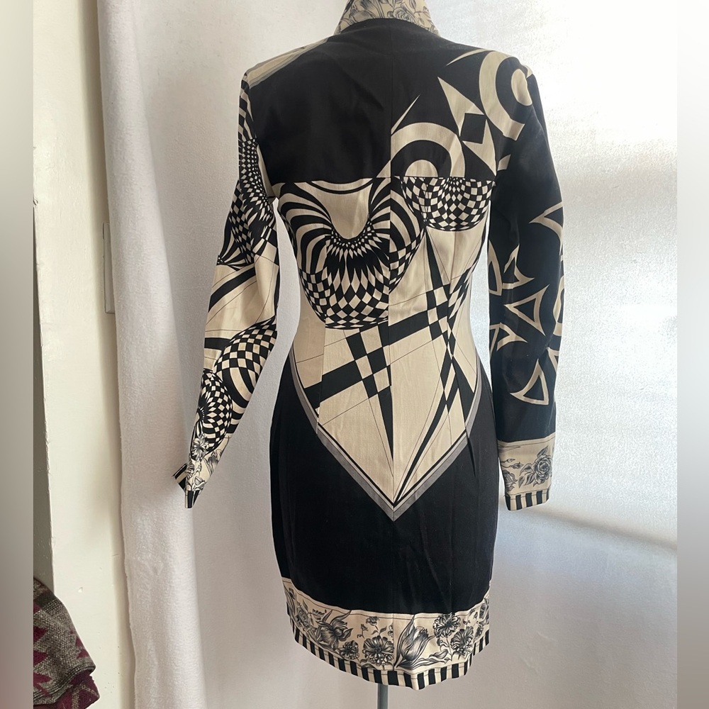 Vintage Versace Versus zip-front mod print dress - Picture 6 of 14